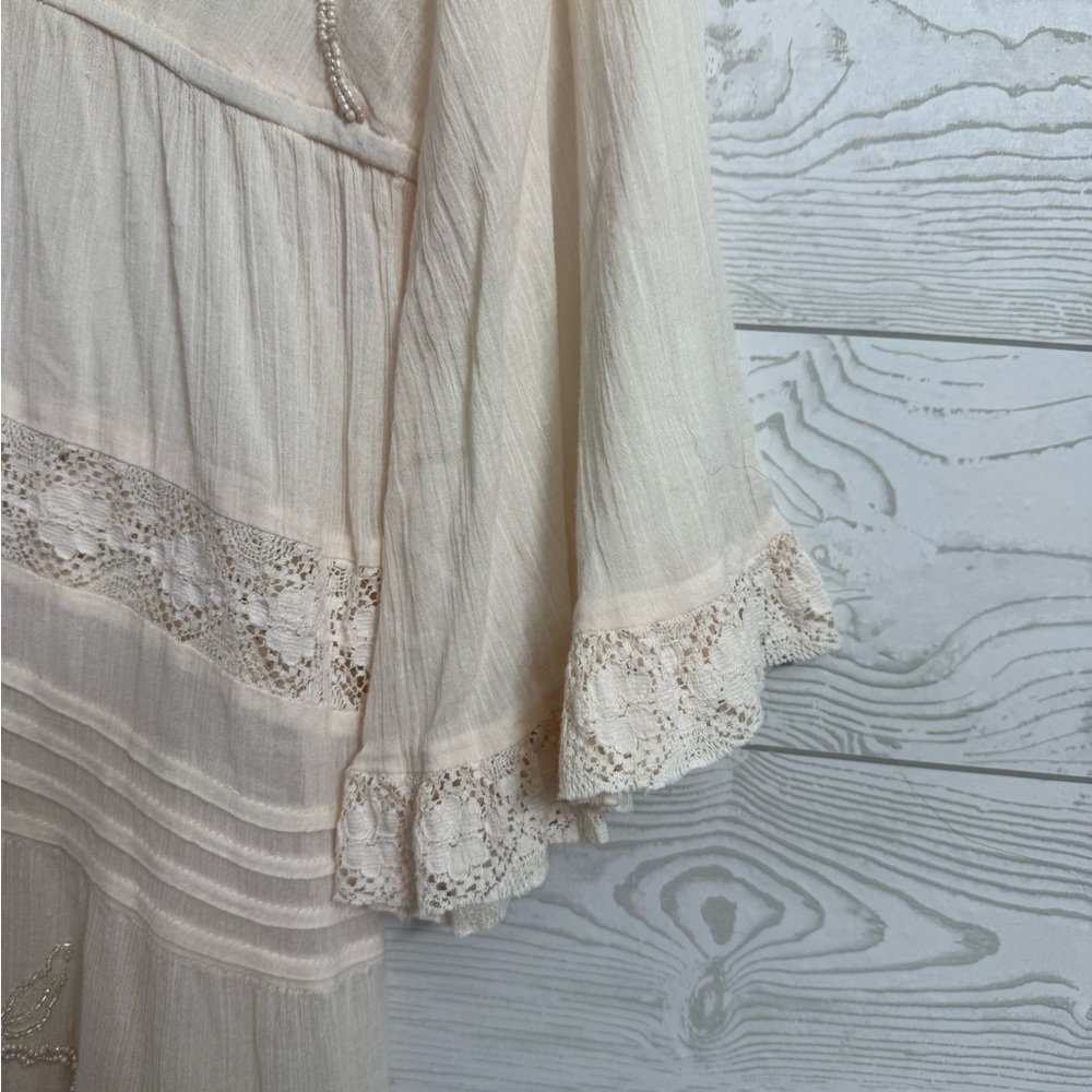 Boston Proper Women’s Rayon Cream 3.4” Sleeve Lace & Beaded Boho Top. Size M - Picture 6 of 9